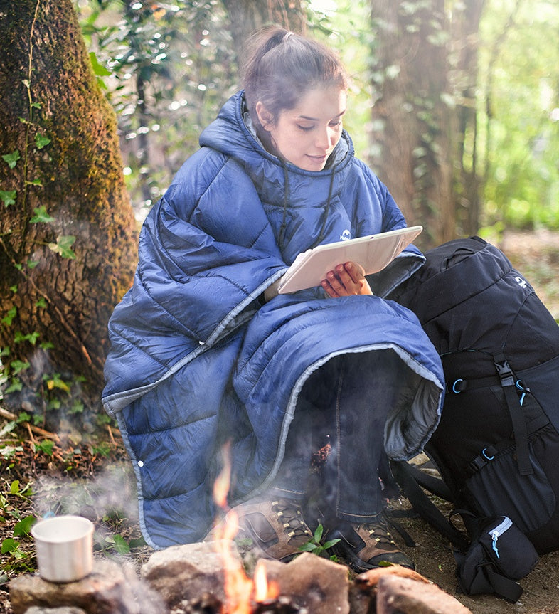 Wearable Camping Quilt & Sleeping Bag – Lightweight Waterproof Outdoor Cloak